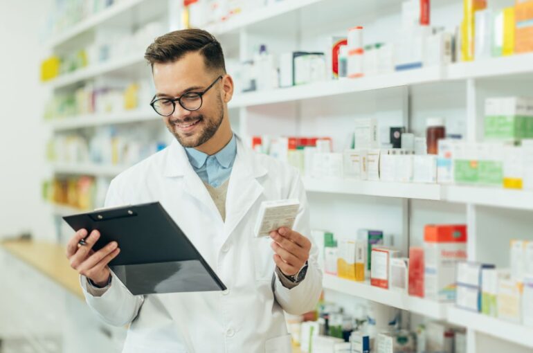 nuove figure prefessionali: segretario di farmacia