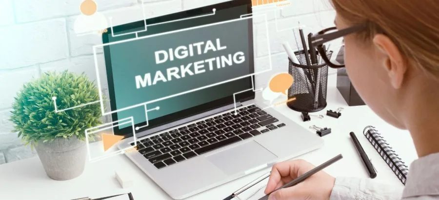 Digital Marketing Specialist stipendio medio